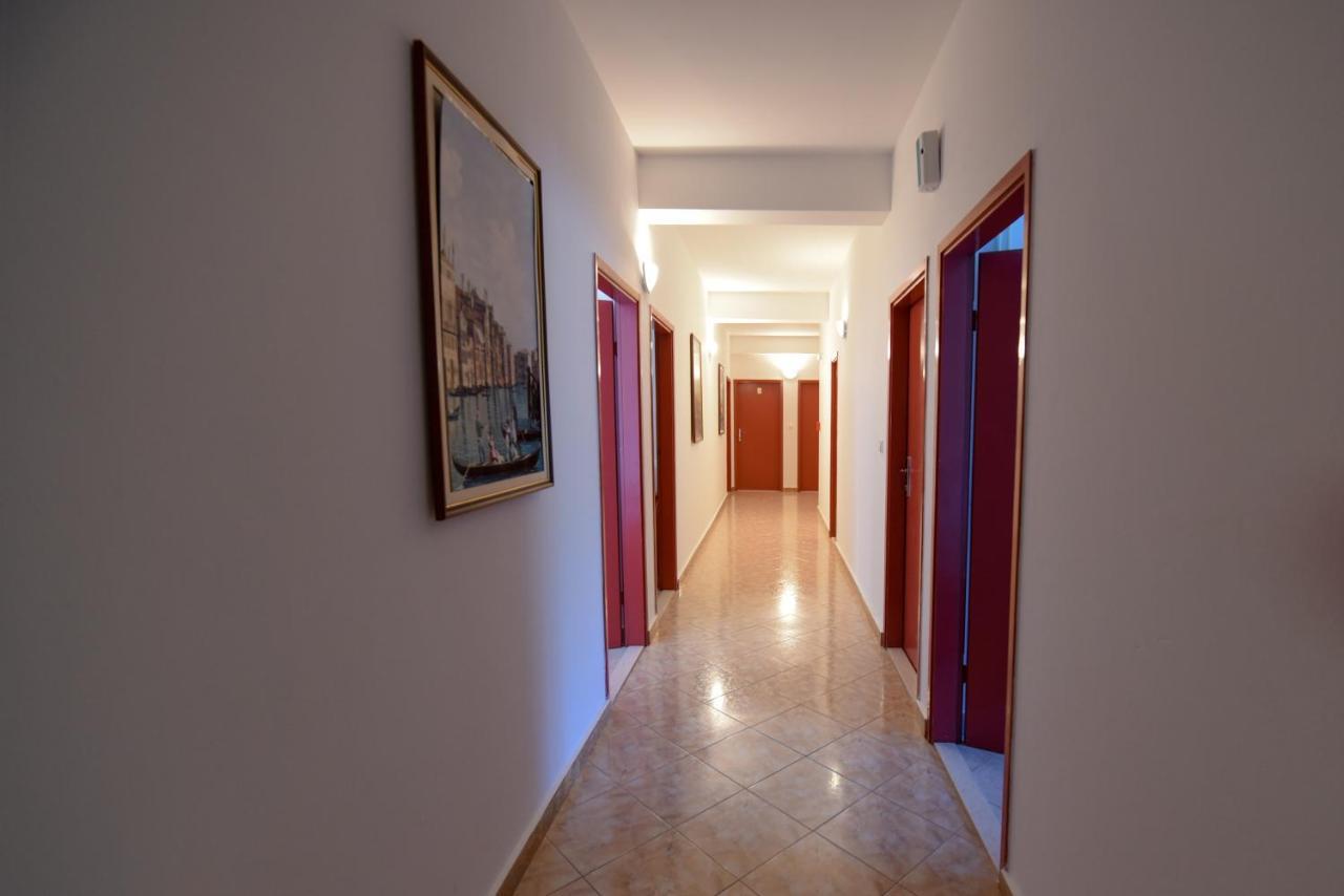 Restoran I Sobe Venezia Bed & Breakfast Hrvace Exterior photo